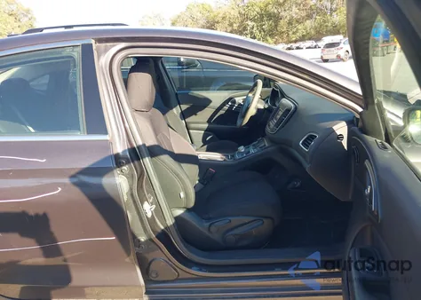 2015 Chrysler 200 Limited from USA, damaged, VIN 1C3CCCAB7FN579381